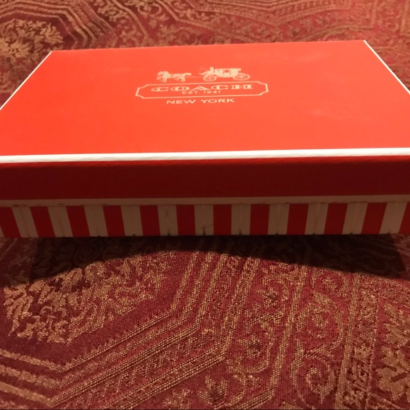 Coach Corner Zip Wristlet - Picture 3 of 8